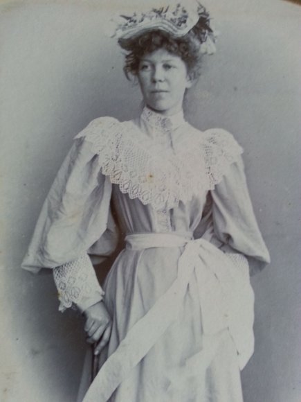 Unknown Clarke 32