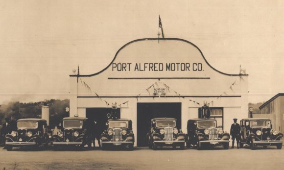 6 Royal cars parked at garage